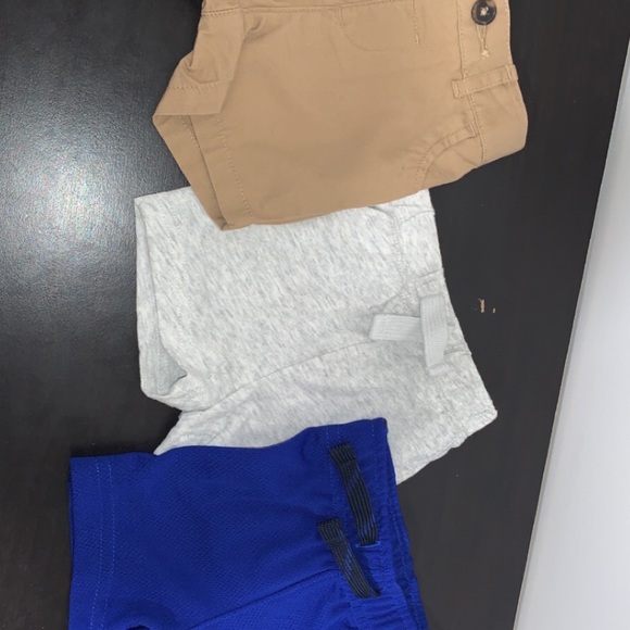 (0-3 months) baby boy shorts(3/$15) - Picture 3 of 3